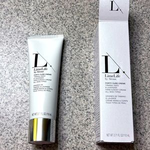 LimeLife Forty Cure Crème
TAMANU SEED & LAVENDER
Restorative Body Creme